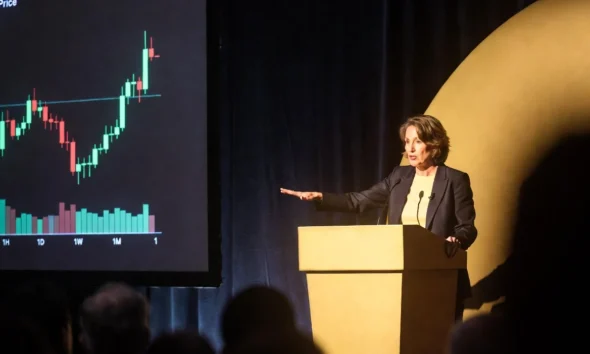 Cathie Wood Bitcoin capital outflows next rally