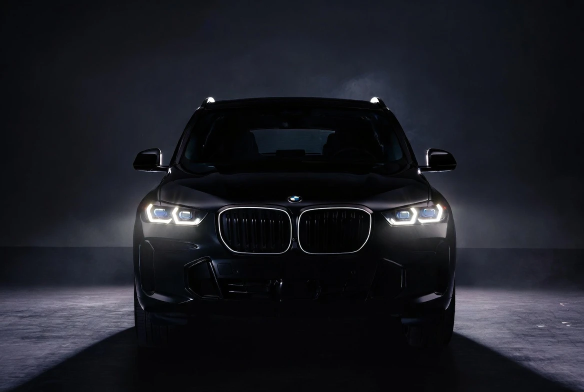 2027 BMW X5 double-X LED headlight reveal