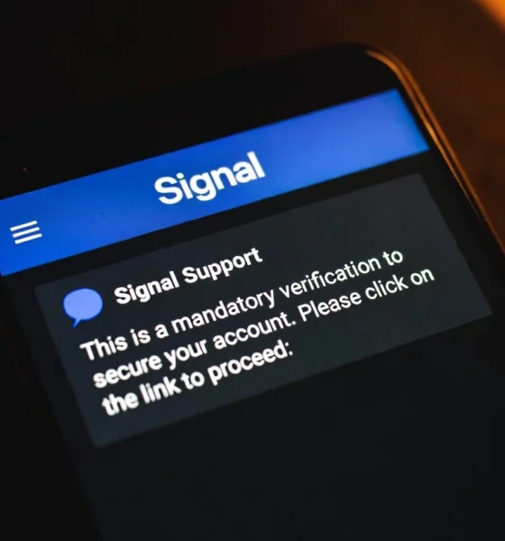 US bounty for Russian Signal and WhatsApp phishing