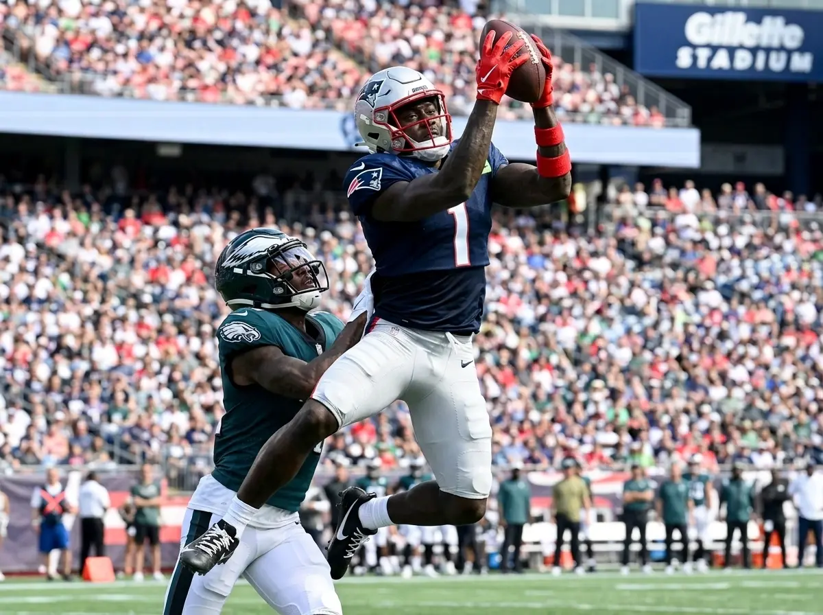 A.J. Brown Patriots catch against Eagles joint practice 2026