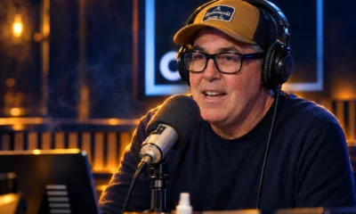 Adam Carolla curses Chelsea Handler over Hart roast